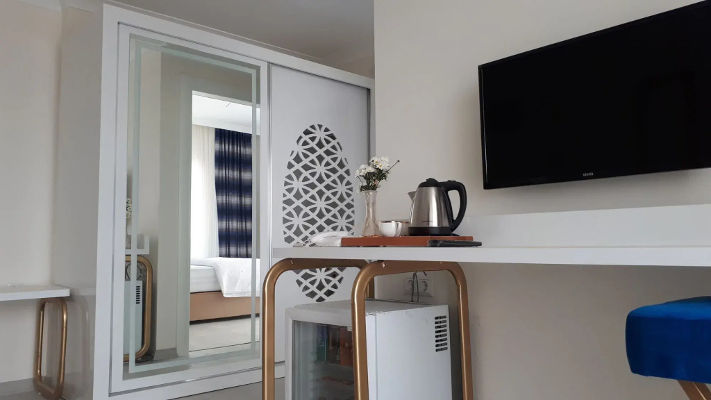 Mavili Suites