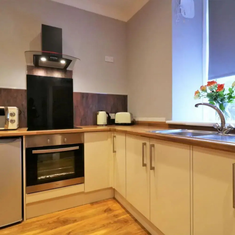 Linden Cottage Room 2 - Airdrie