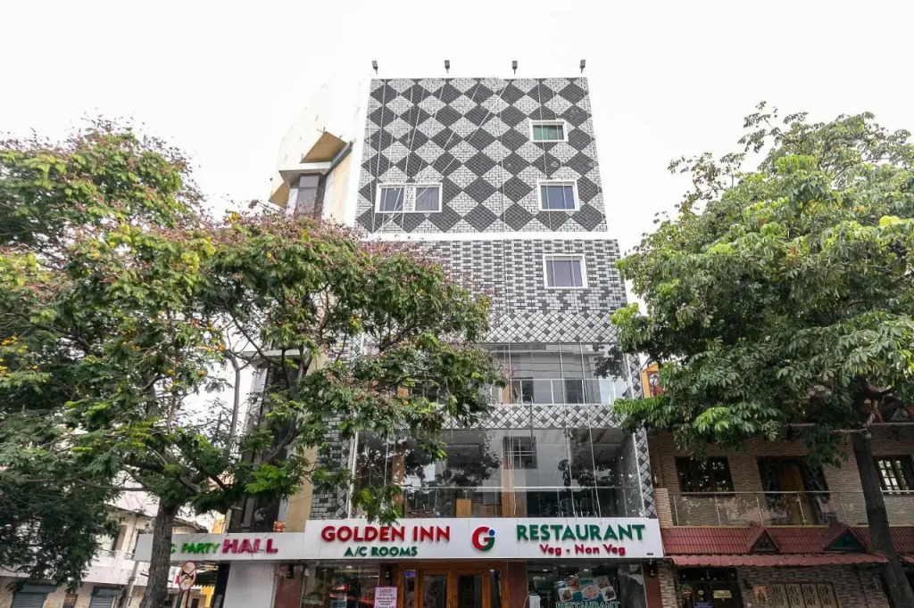 Treebo Golden Inn, 700 Mtrs From Promenade Beach