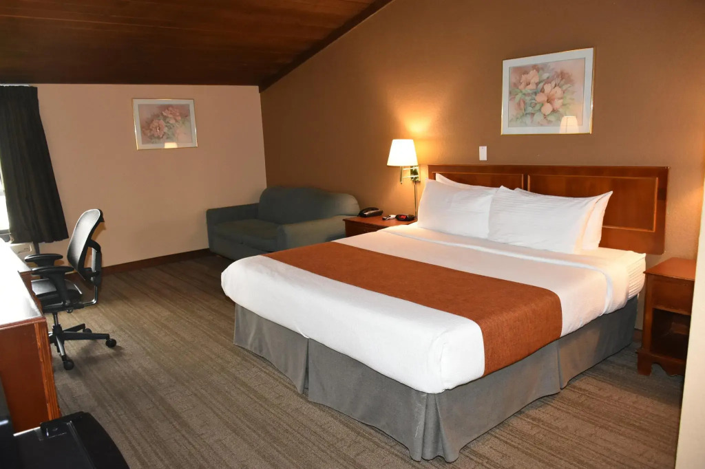 Ontario Airport Inn