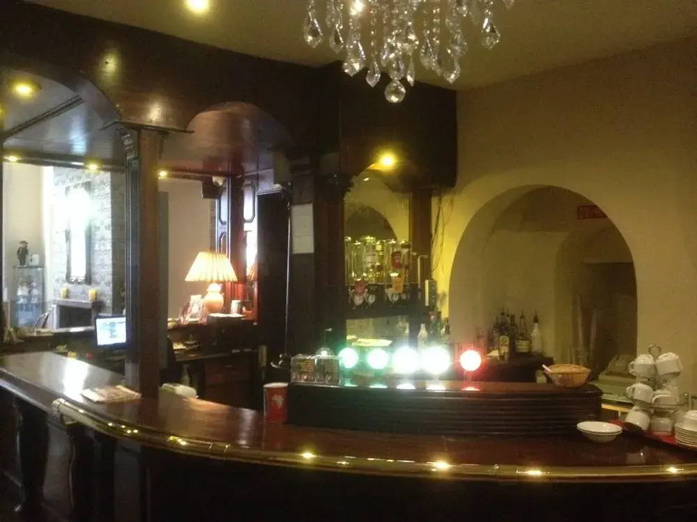 Barrys Hotel