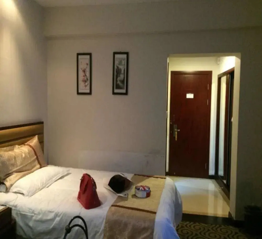 Lizhengmen Hotel