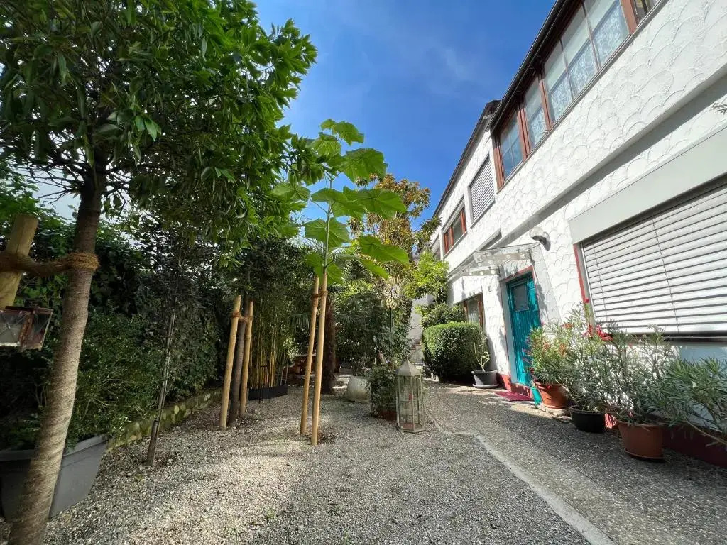 Commune88 EAST