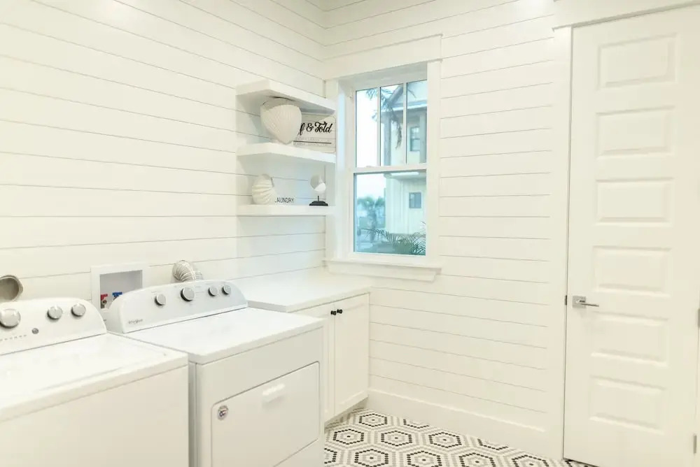 700 Sunrise Ave 4 Bedroom Home