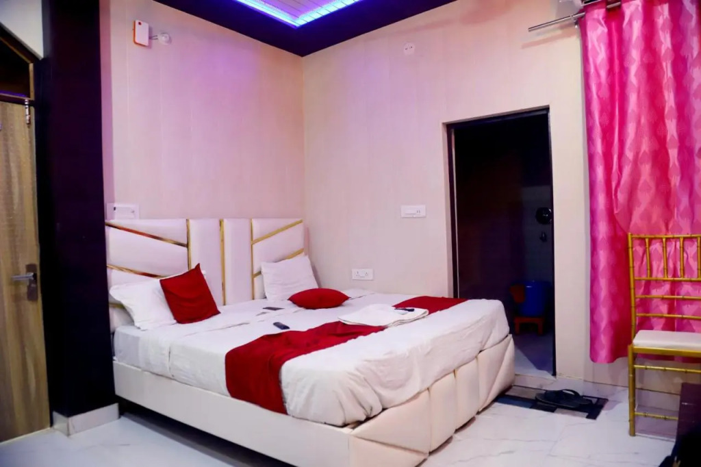 Hotel Krishna Manu Palace