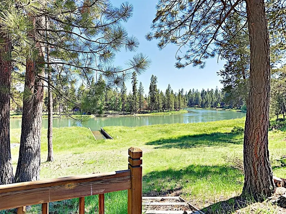 River Hideaway W/ Boat Slip, Kayaks & Hot Tub 4 Bedroom Home