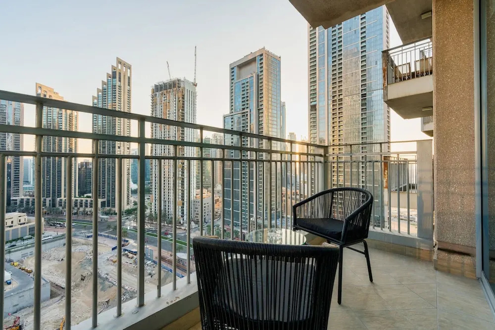 Luxurious 1B With Opera & fountains views