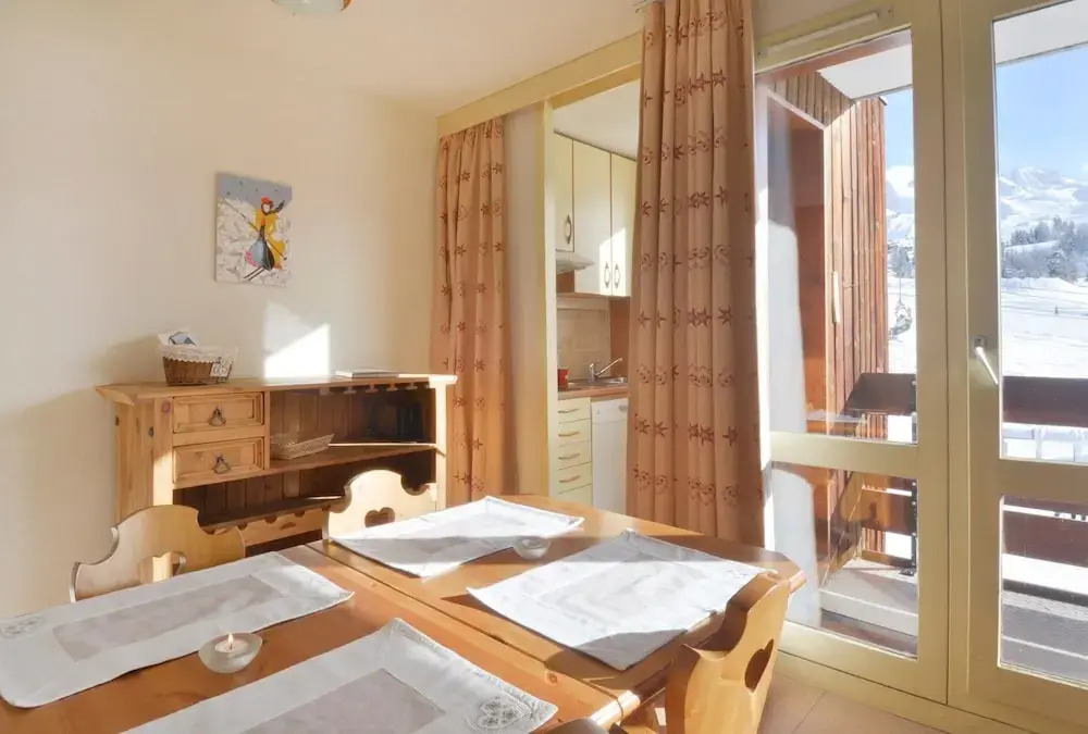Residence Saintjacques Studio on the Slopes for 4 People of 28 mÂ² Rs105