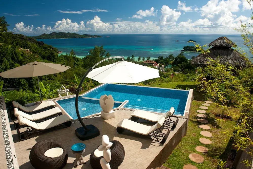 Le Duc Hillside Villas