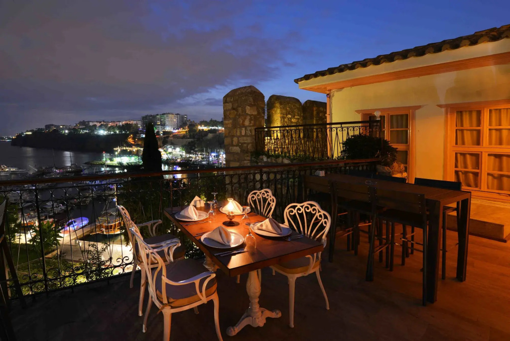 Tutav Ch Boutique Hotel