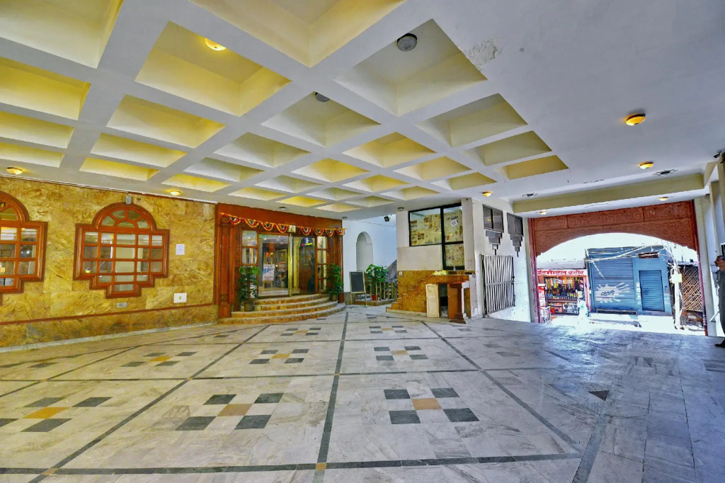 Hotel Maharani Plaza