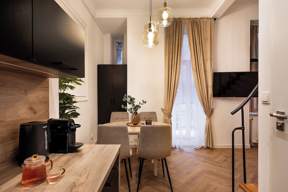 L23 Boutique by Downtown Apartments