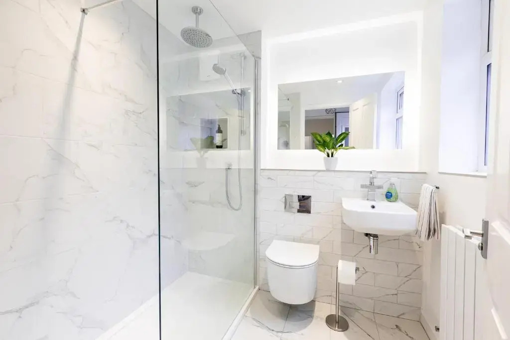 Stunning City Centre House With Hot Tub & Cinema Room