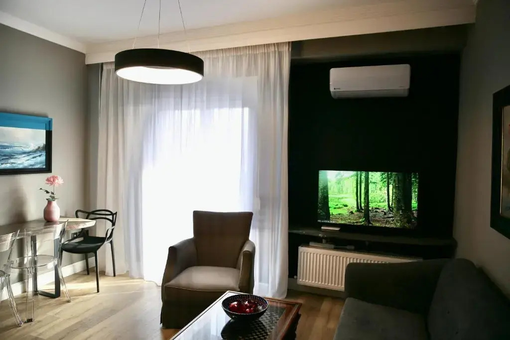 Urban Living 3