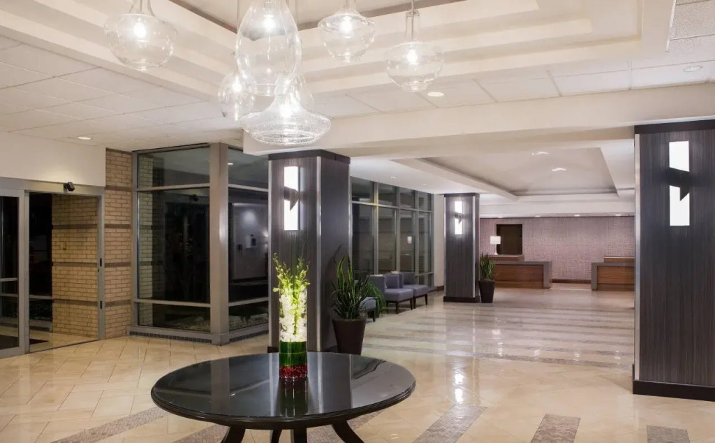 Sheraton Suites Chicago Elk Grove