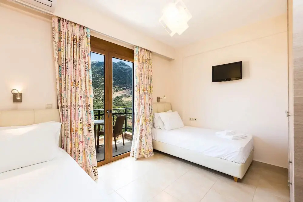You can Have a Grand Vacational Experience by Staying Here