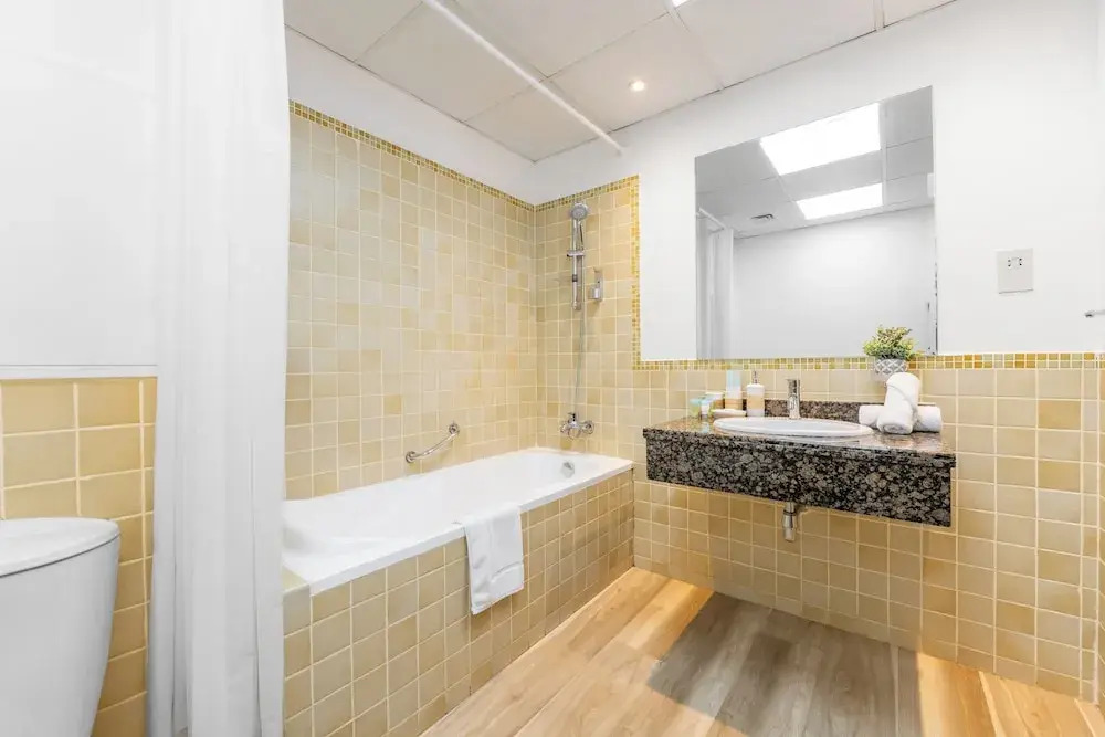Luxe Marina View Retreat - 2BDRM