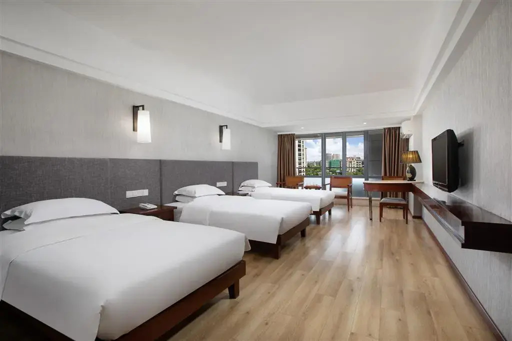Ramada Encore by Wyndham Qionghai Downtown