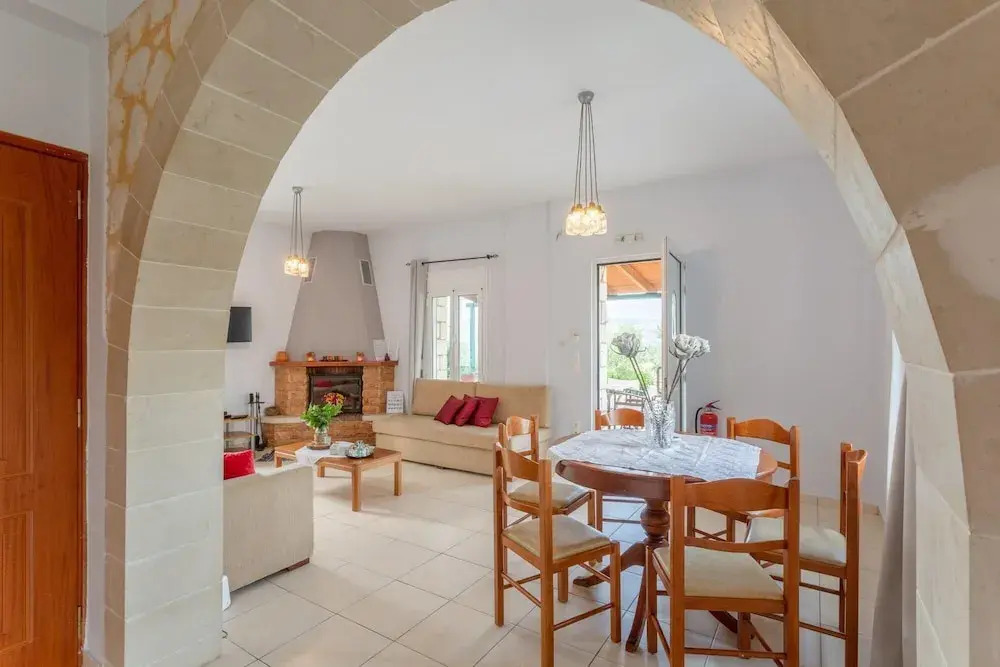 Villa Giannis Large Private Pool Walk to Beach A C Wifi Car Not Required Eco-friendly - 2088