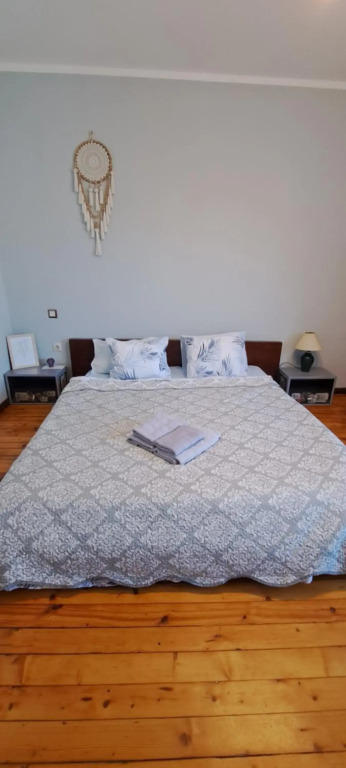 Top Central 2 Bedroom Apartment next to NDK