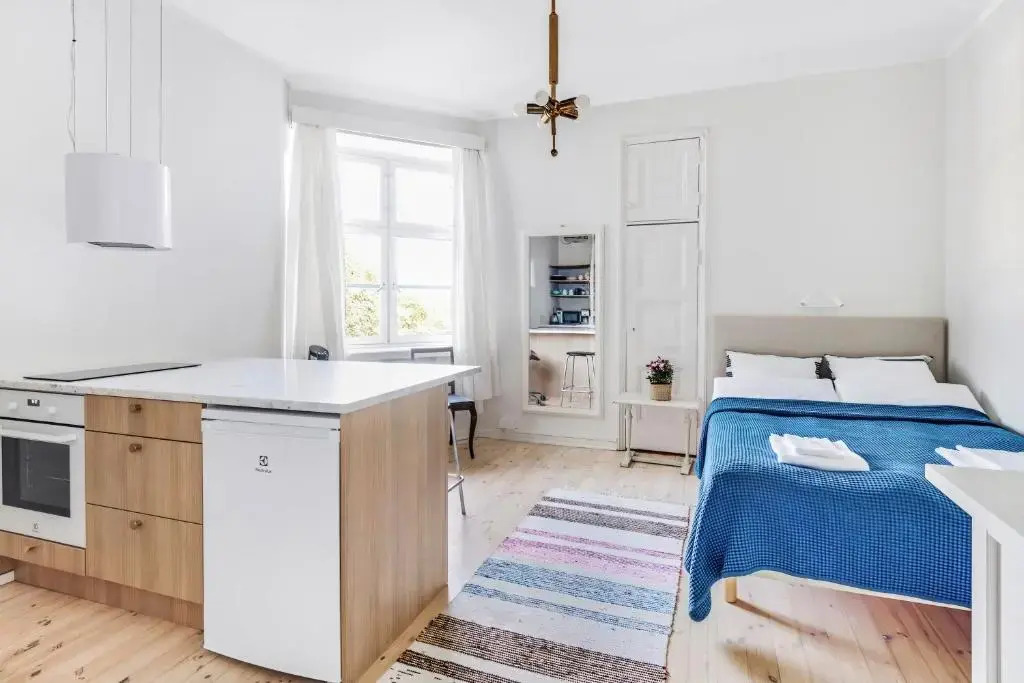 WeHost Modern and Well-equipped Studio with a View @Viides linja 3