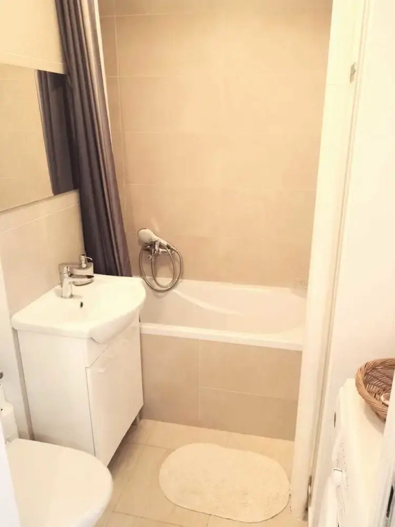 Amber Apartments Pereca