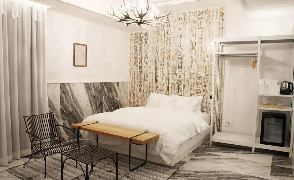 February Hotel Gimhae