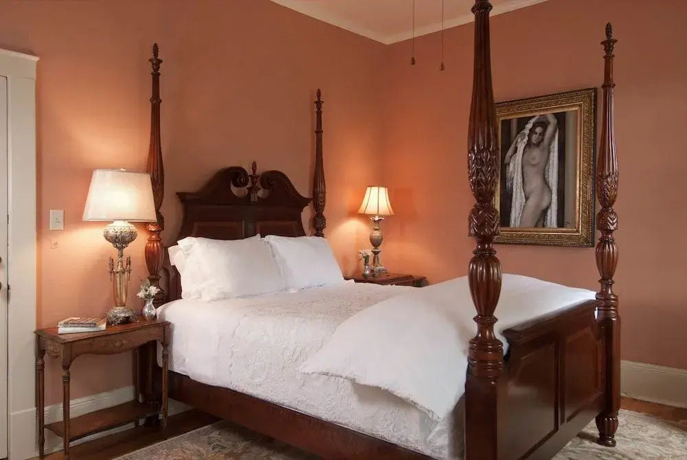 Glen Gordon Manor