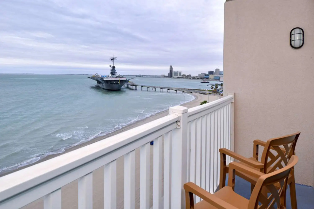 DoubleTree by Hilton Corpus Christi Beachfront