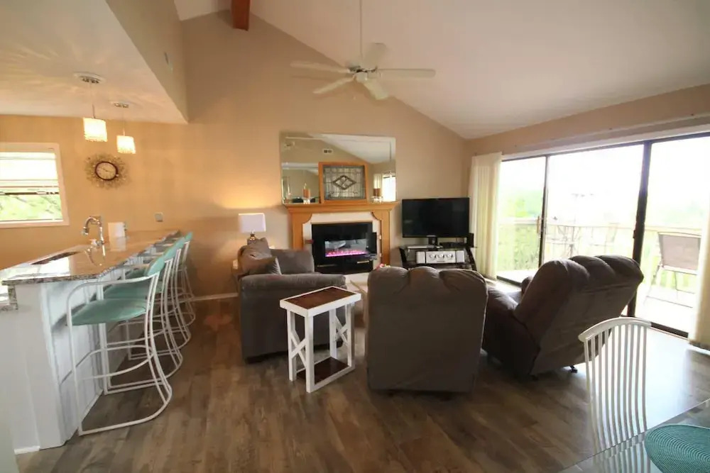 Bay Point Village Condominium