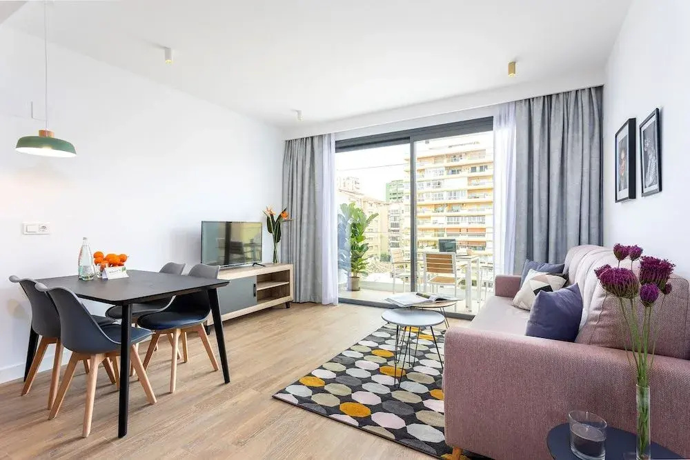 Caleyro Boutique Apartments - "Parking incluido"