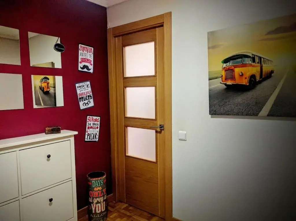 A pocos minutos del centro con PARKING GRATIS en el edificio Nº REGISTRO Vu-74