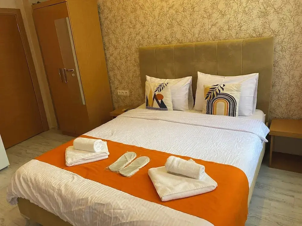 Aura Hotel