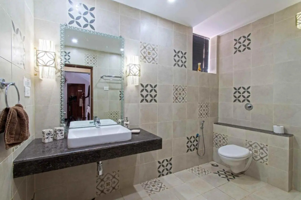 Villa Calangute Phase 17 -16 or 17BHK -Great For Large Groups