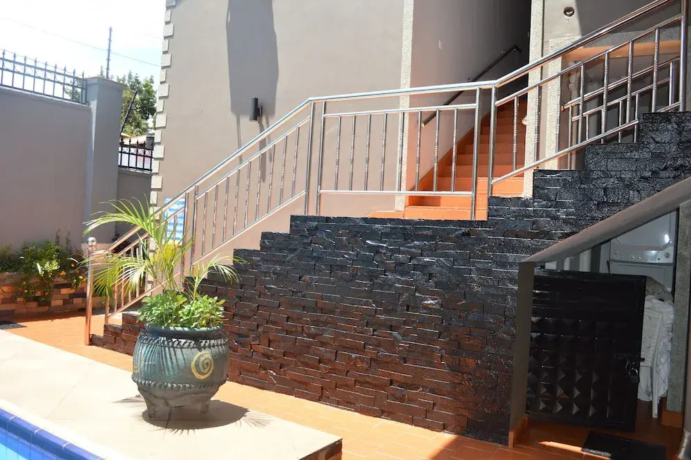 Entebbe Stay Apart-Hotel