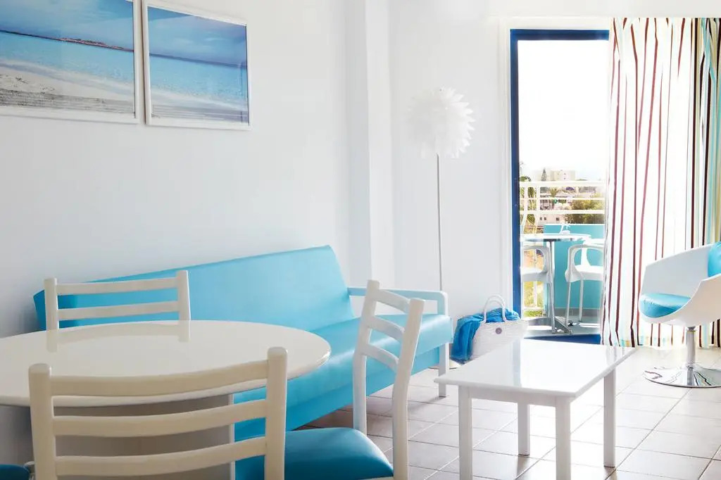 Lantiana Gardens ApartHotel