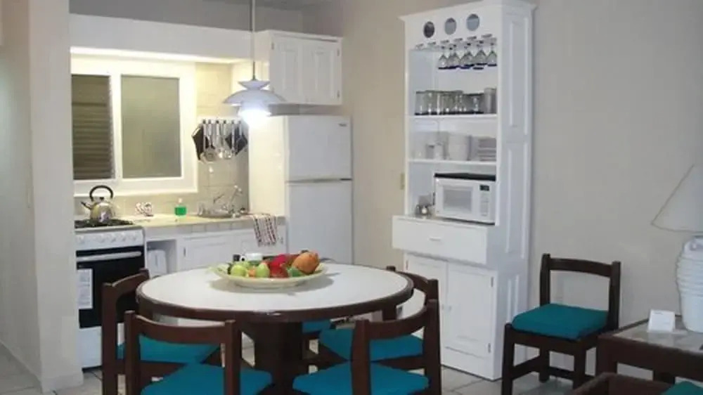WIVC Alta Vista Condo - Stunning Views, Close to the Beach & Romantic Zone