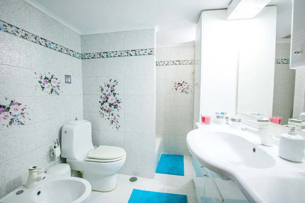 Spacious Apartment Next To Metro - Marousi