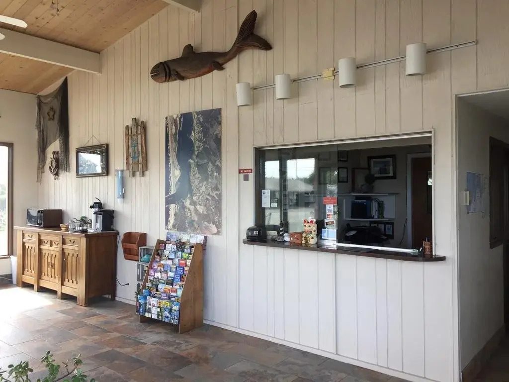 Captain Johns Motel