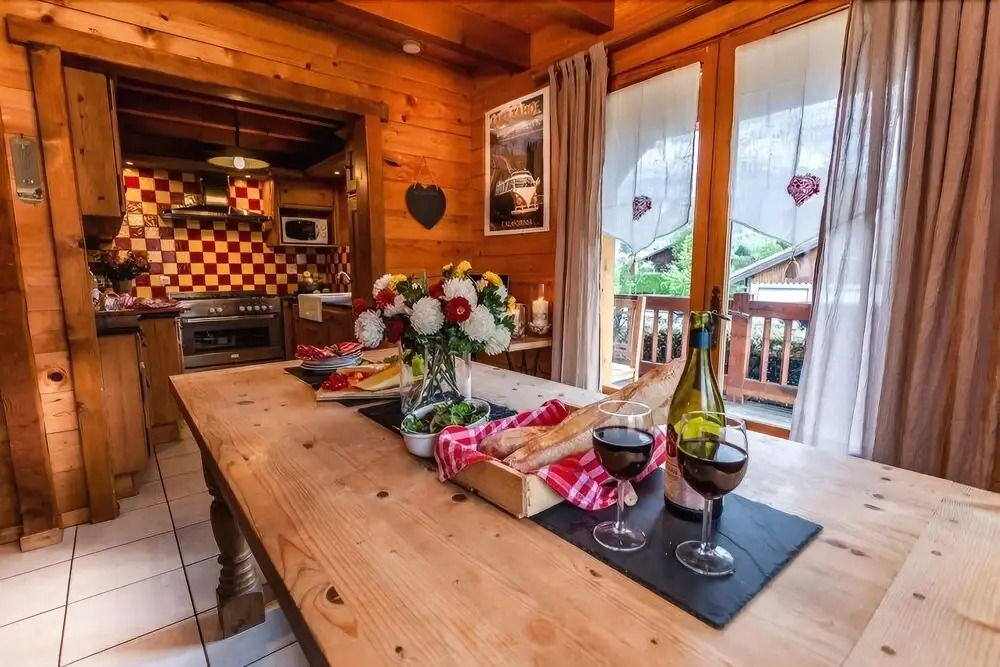 The Red Yeti Lodge
