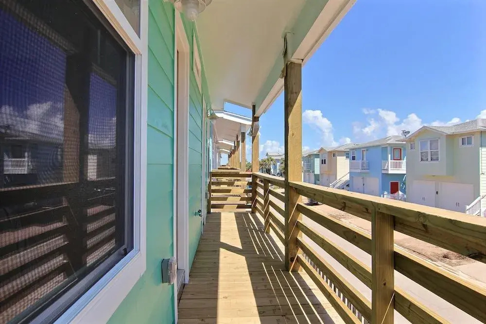Shore To Love IT Ov36 4 Bedrooms 3.5 Bathrooms Home