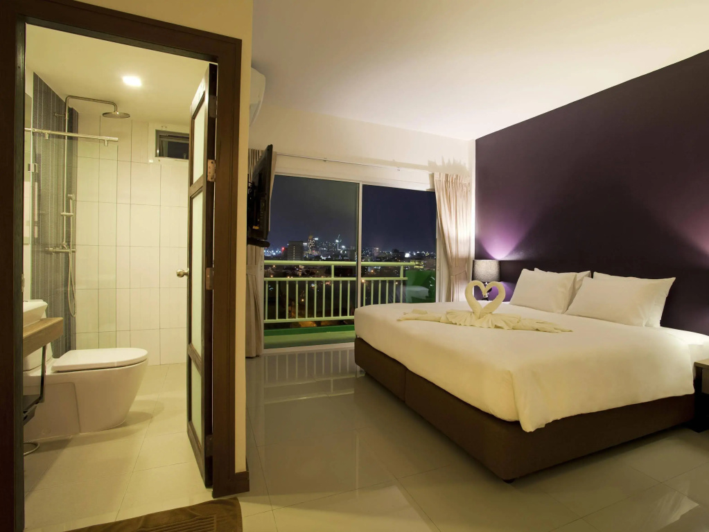 Wiz Hotel