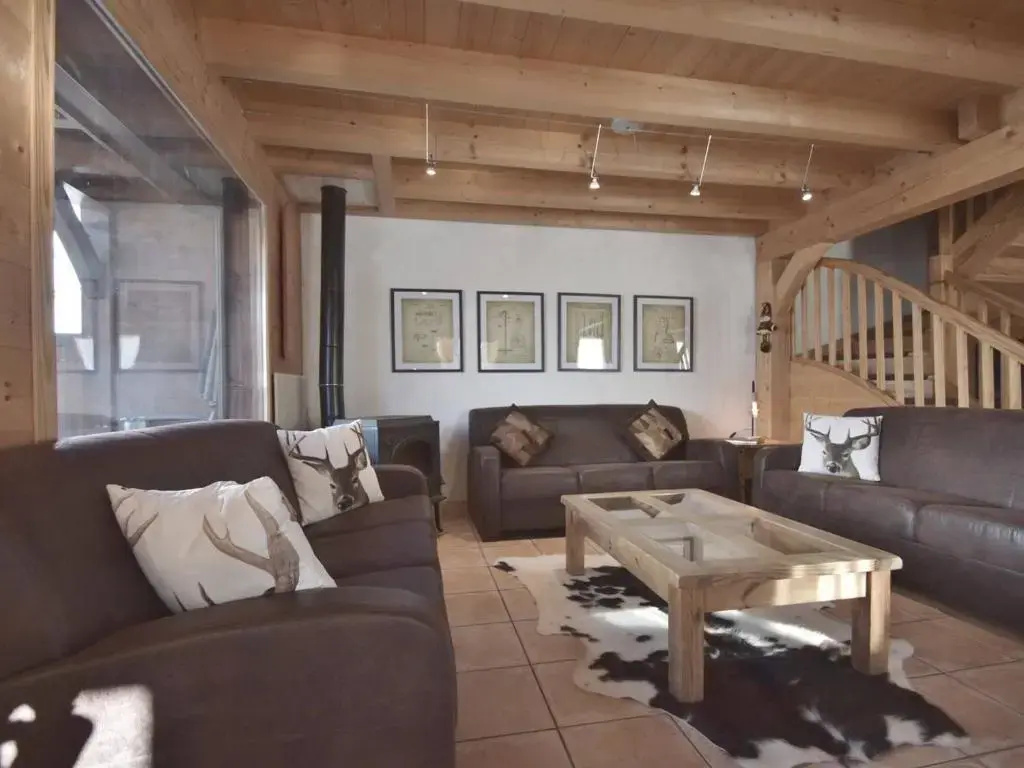 Chalet Le Grand-Bornand, 6 pièces, 15 personnes - FR-1-391-24