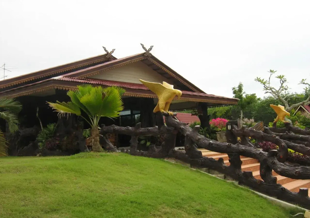 Jakraphat Resort