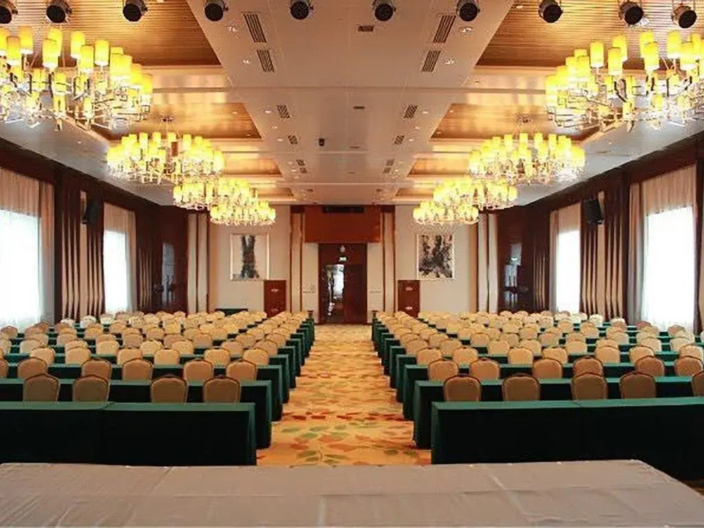 Intercity Hotel