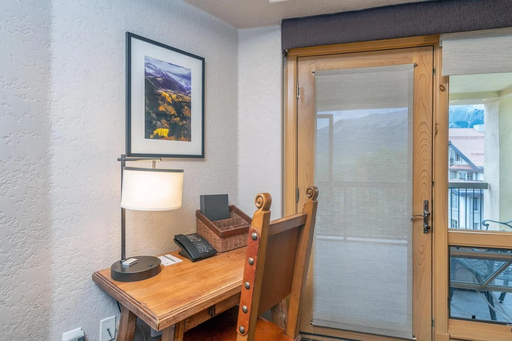 Franz Klammer 2 Bedroom