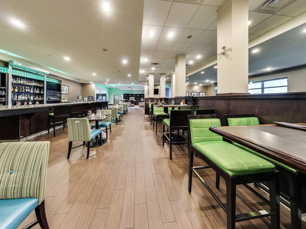 Holiday Inn Hotel & Suites Edmonton Airport Conference Centre by IHG