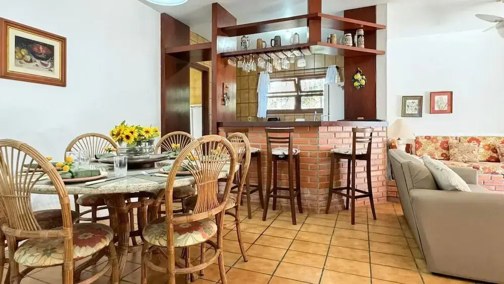 Casa Aconchegante a 100 metros da praia