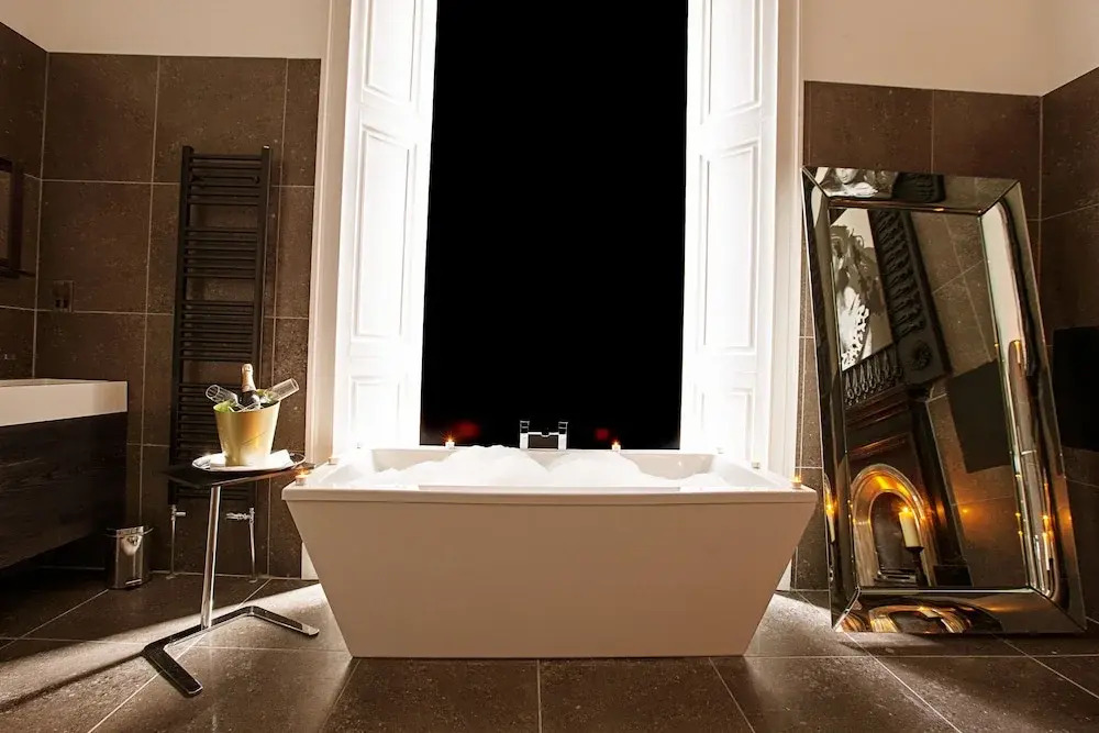 Rooms & Suites Picardy Place