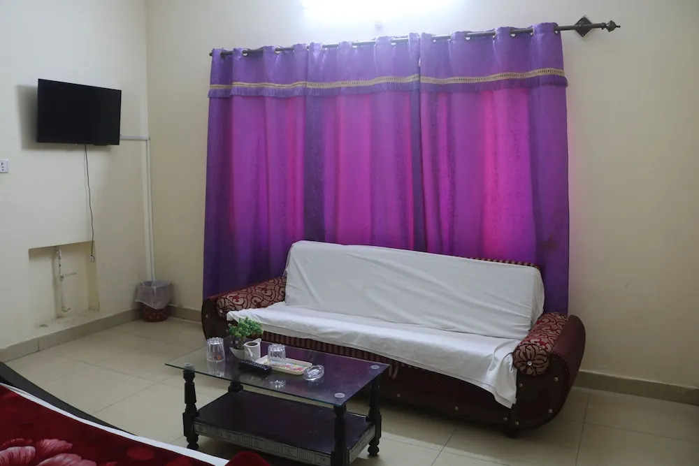 Budget Inn Guest House